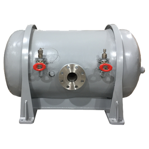 Gray pressure vessel with two valves and a central flange, designed for industrial applications, viewed from the front.